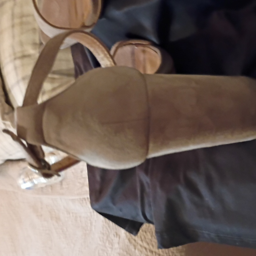 Steve Madden Women's Sandals Strappy Heels "Carson Beige" Block Heel Sandals. - Picture 3 of 7